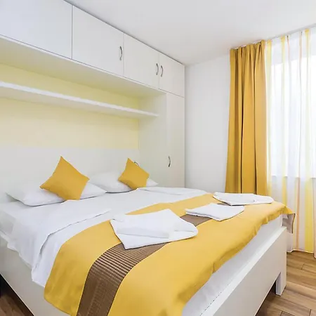 Amazing In With Wifi Appartamento Punat