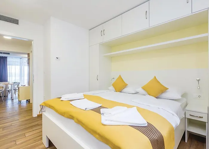 1 Bedroom Lovely In Punat