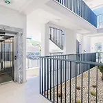 1 Bedroom Gorgeous In