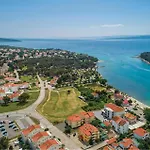 1 Bedroom Gorgeous In Punat