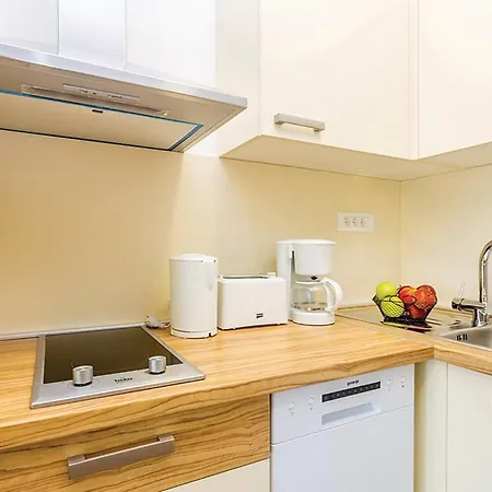 Amazing In With Wifi Apartman