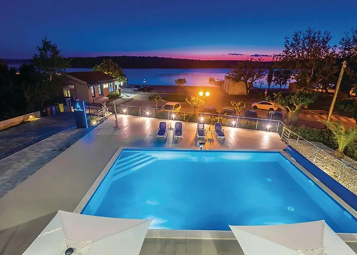 1 Bedroom Lovely In