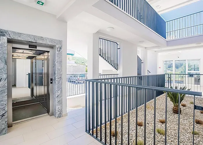1 Bedroom Lovely In